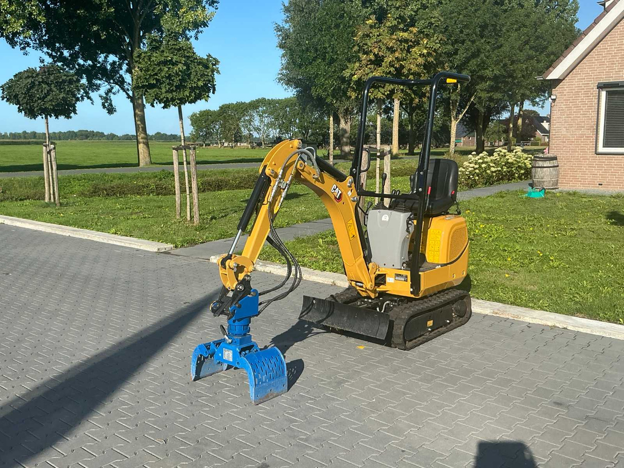Cat 300.9D - Mini excavator: picture 1 Cat 300.9D - Mini excavator: picture 1