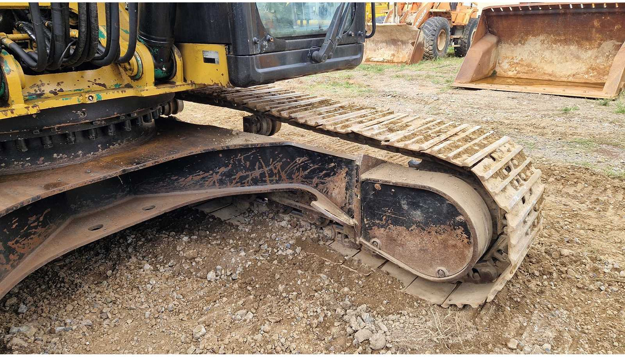 Crawler excavator Caterpillar 329E: picture 35