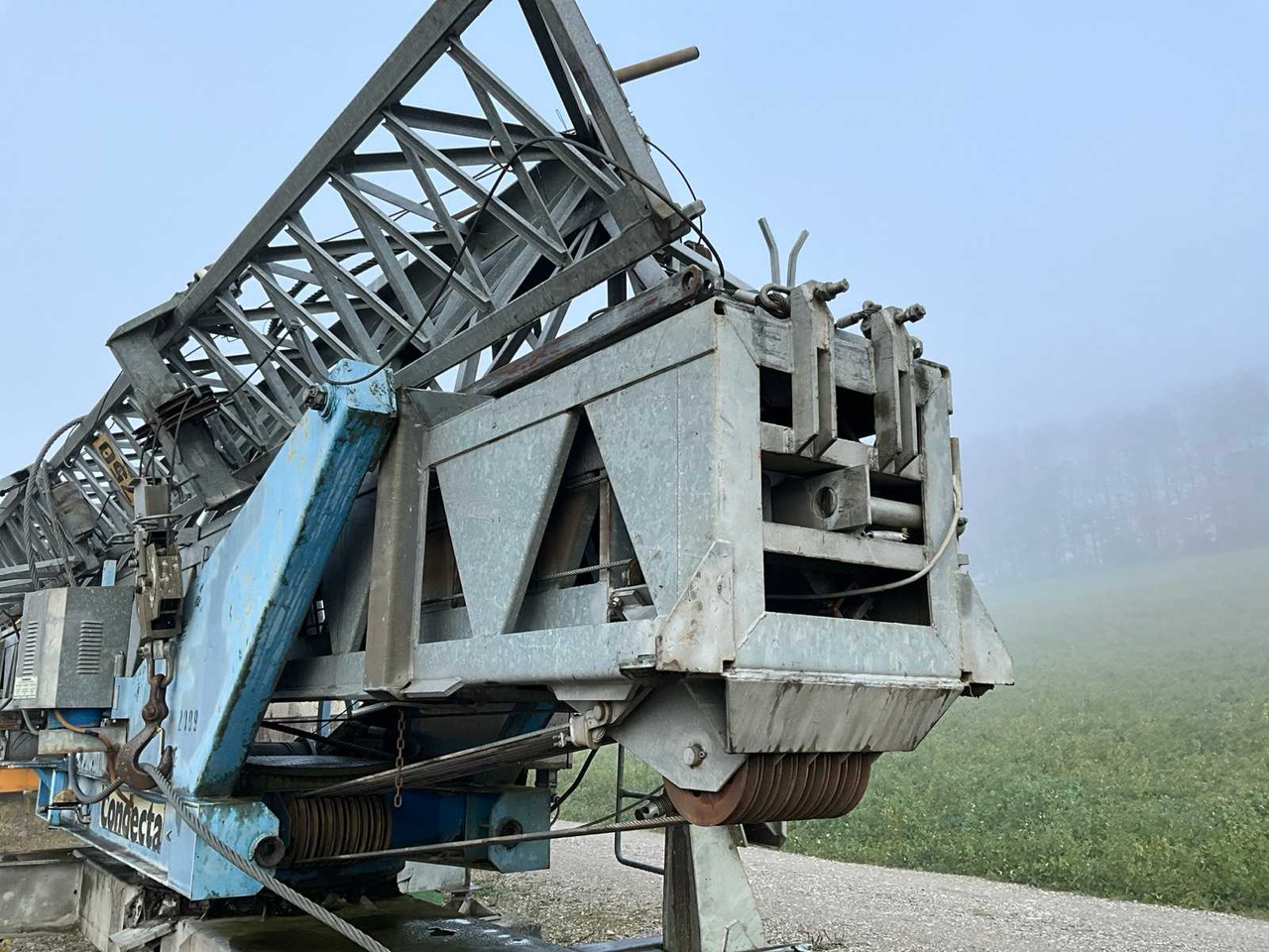 Condecta Euro 3010 - Self-erecting tower crane: picture 3 Condecta Euro 3010 - Self-erecting tower crane: picture 3