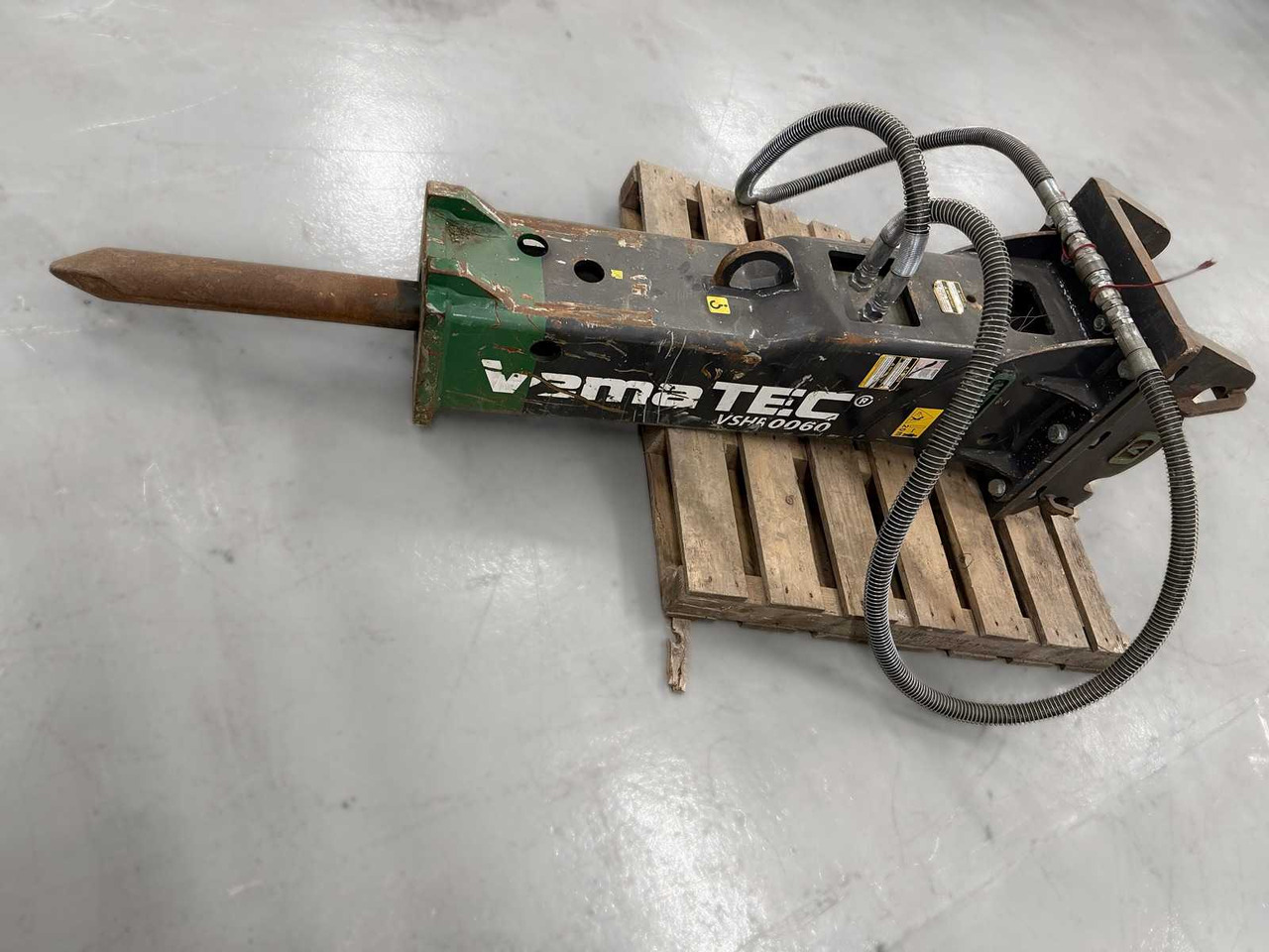 Hydraulic Concrete Breaker - VEMATEC - Construction machinery: picture 1 Hydraulic Concrete Breaker - VEMATEC - Construction machinery: picture 1