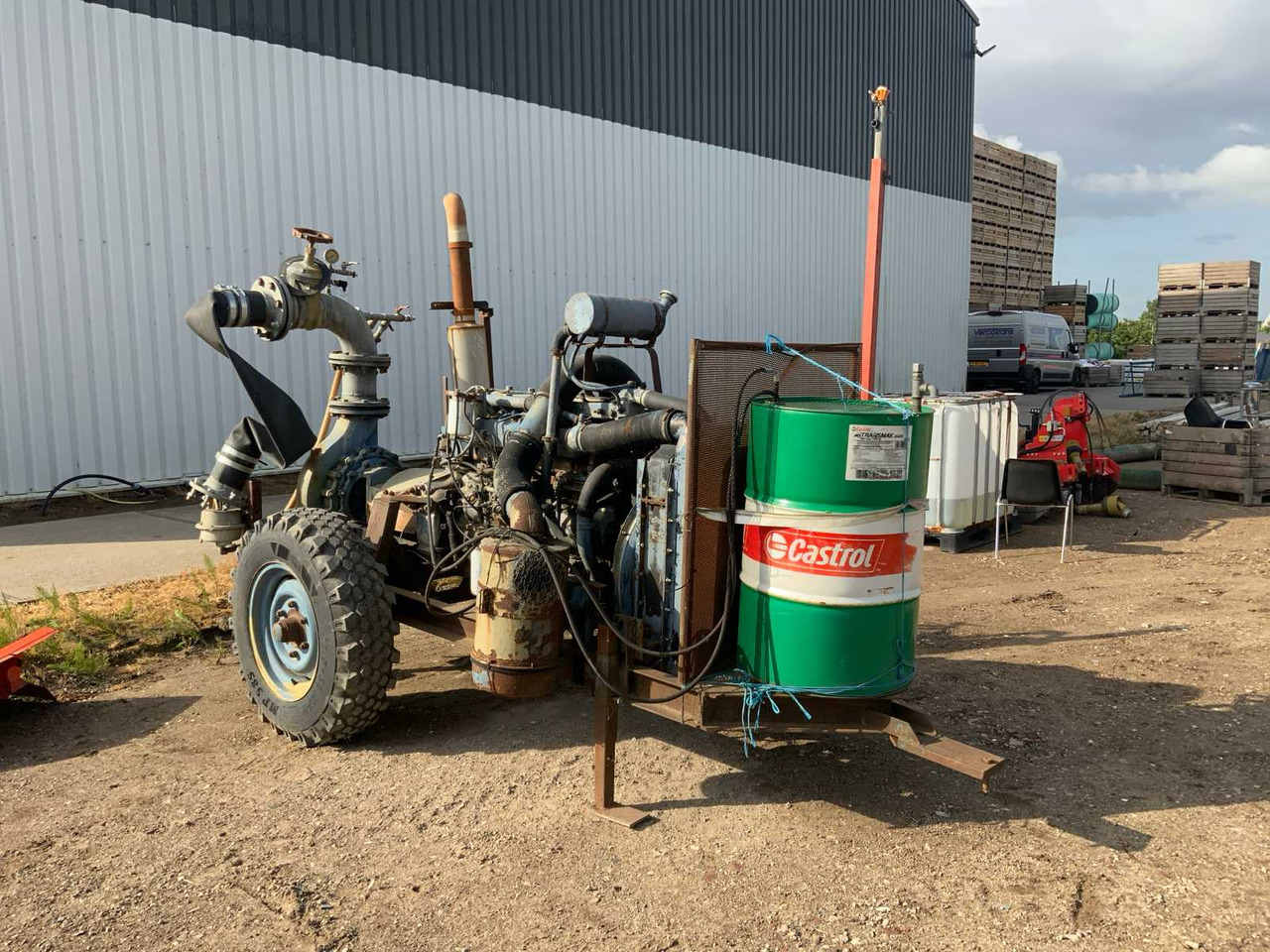 DAF 825 - Irrigation system: picture 1 DAF 825 - Irrigation system: picture 1