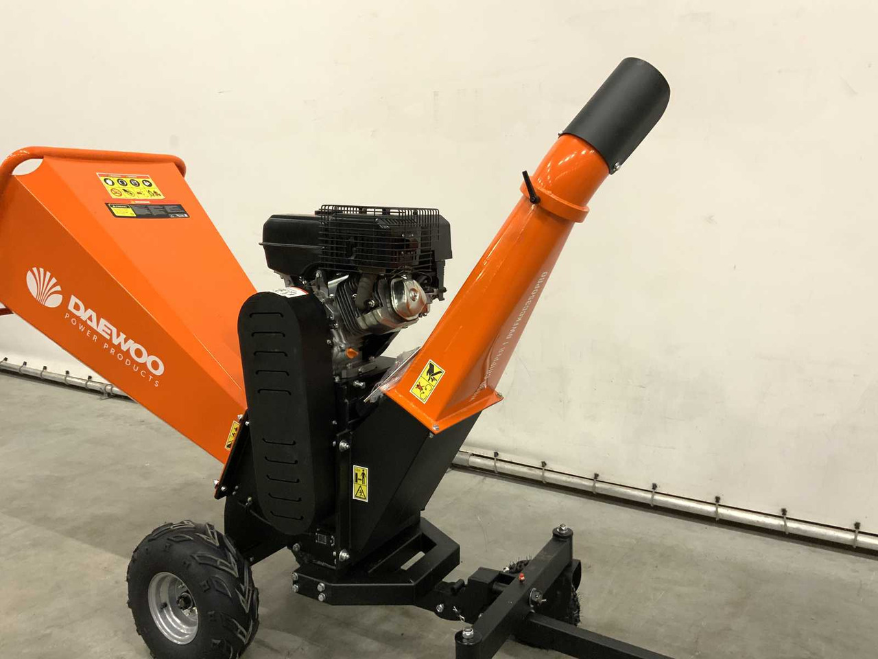 Daewoo DWFKCC350PRO - Wood chipper: picture 4 Daewoo DWFKCC350PRO - Wood chipper: picture 4