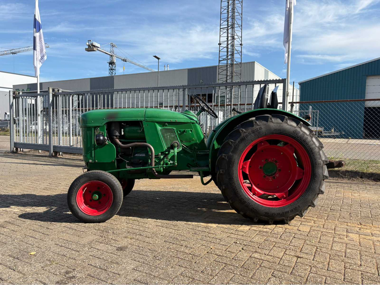 Deutz D30-PF - Compact tractor: picture 2 Deutz D30-PF - Compact tractor: picture 2