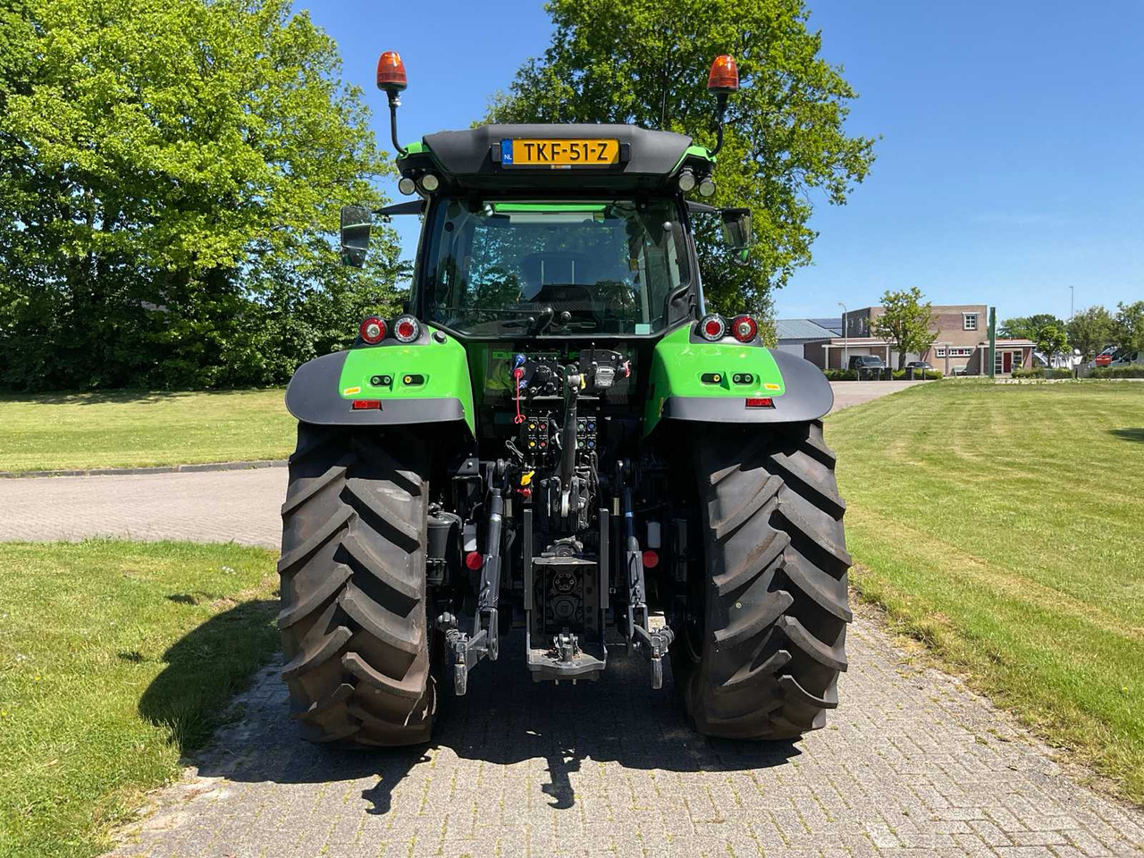Deutz-Fahr 6140 TTV - Farm tractor: picture 4 Deutz-Fahr 6140 TTV - Farm tractor: picture 4
