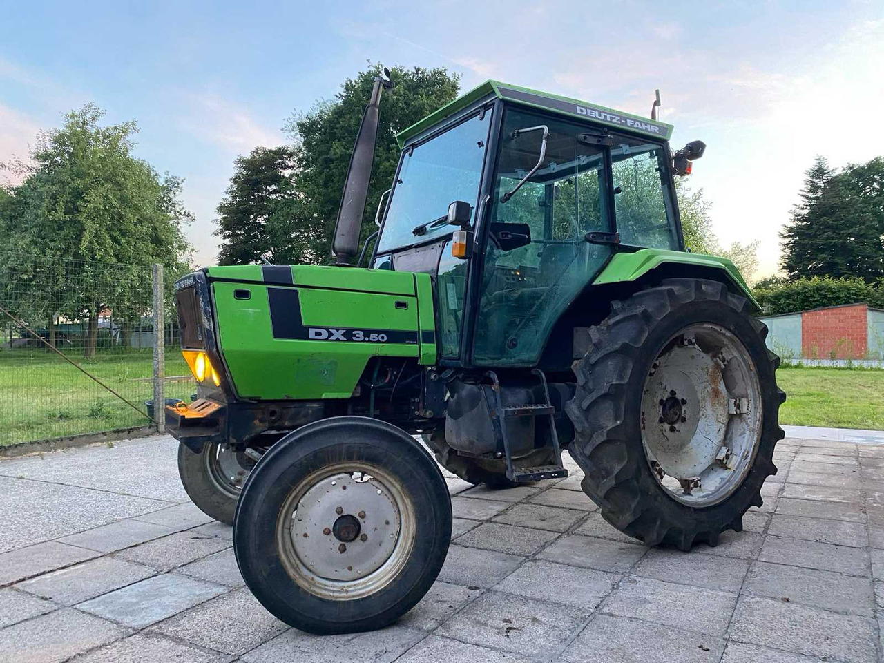 Deutz-Fahr DX3.50 - Farm tractor: picture 1 Deutz-Fahr DX3.50 - Farm tractor: picture 1