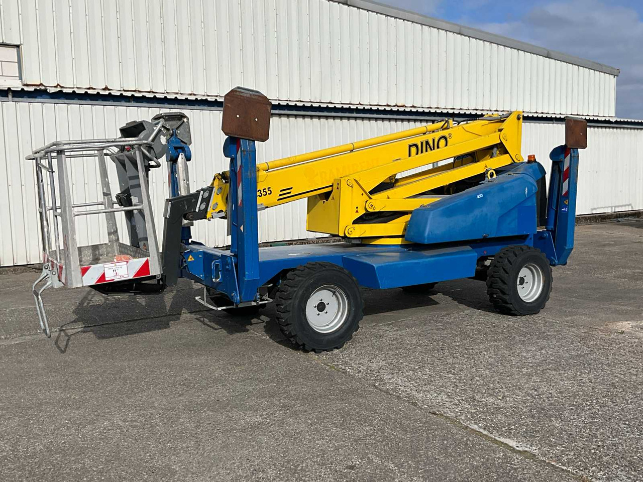 Dino 205 RXt - Aerial platform: picture 1 Dino 205 RXt - Aerial platform: picture 1