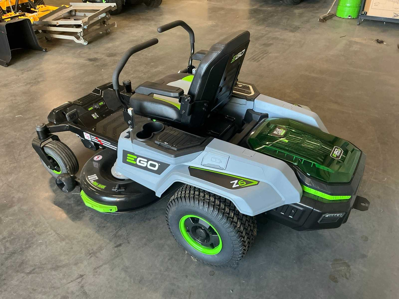 EGO ZT4200E-L - Garden mower: picture 5 EGO ZT4200E-L - Garden mower: picture 5