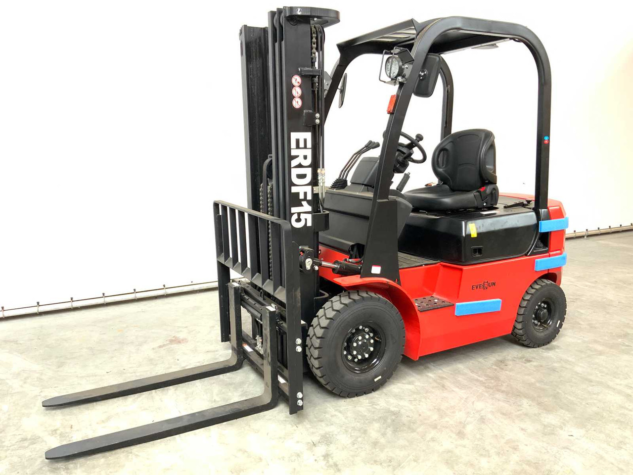 EVERUN - 2024 - ERDF15 - FORKLIFT 1.5T DIESEL - Forklift: picture 3 EVERUN - 2024 - ERDF15 - FORKLIFT 1.5T DIESEL - Forklift: picture 3
