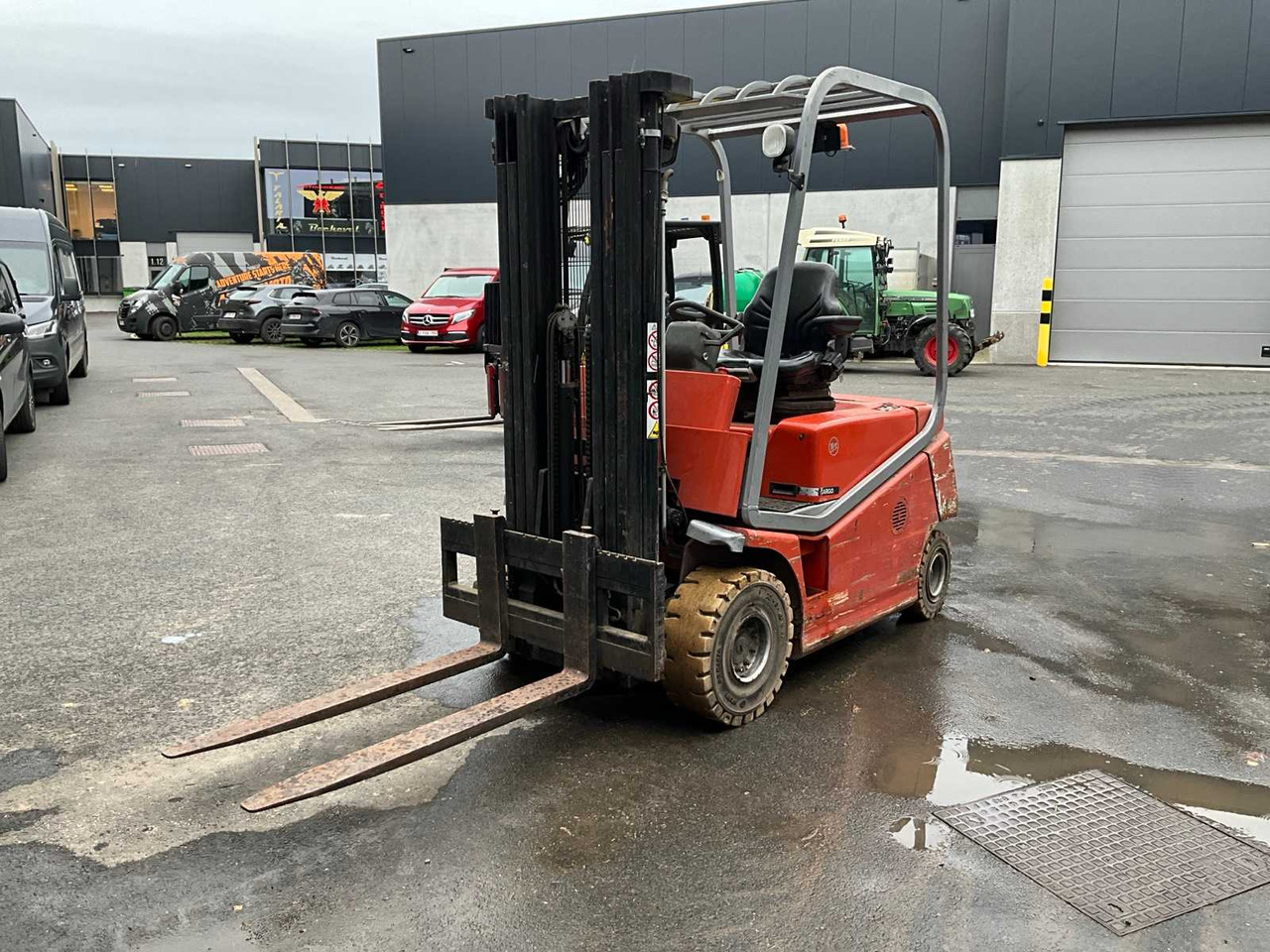 FORKLIFT - Forklift: picture 1 FORKLIFT - Forklift: picture 1