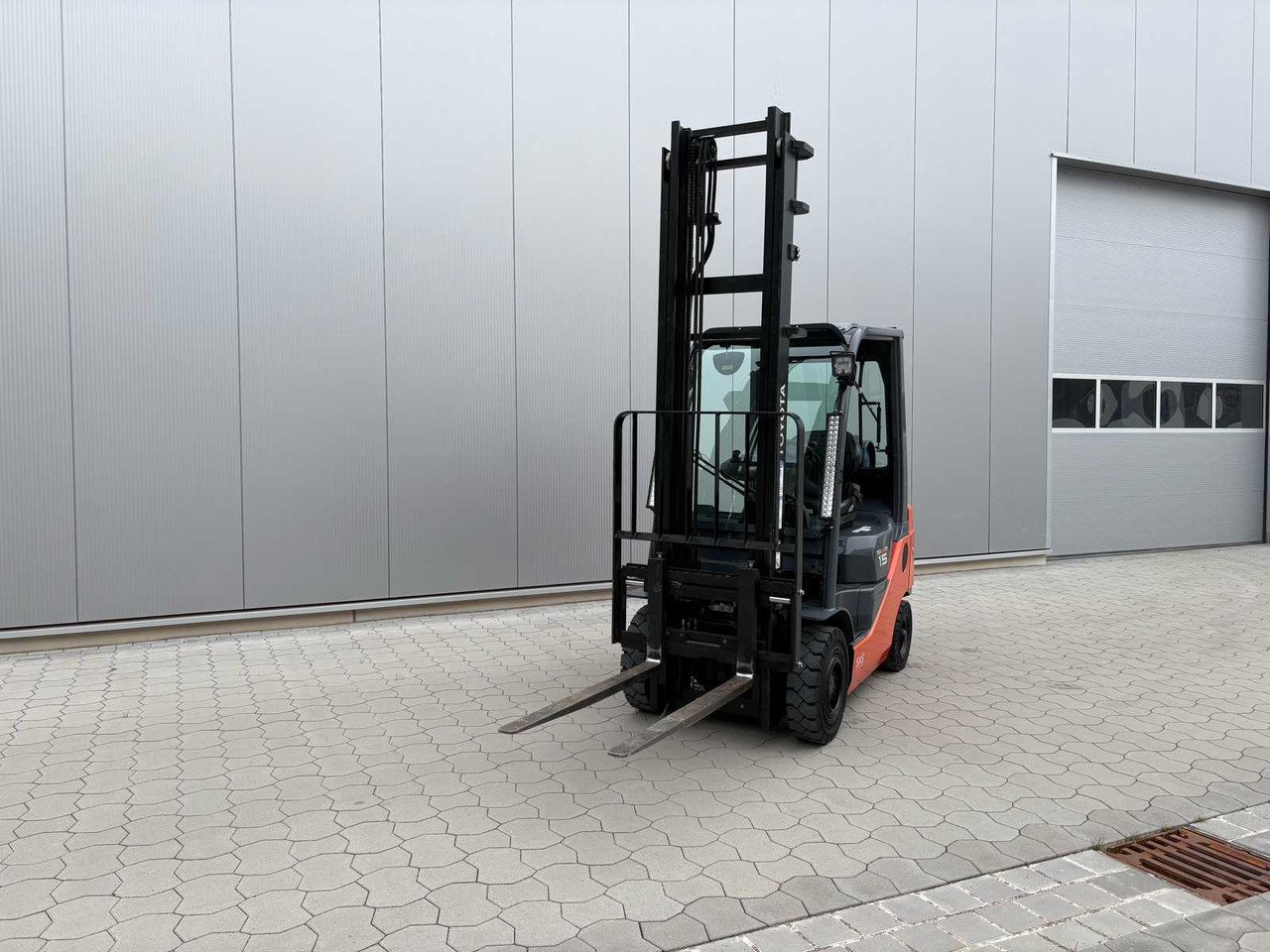 FORKLIFT TOYOTA 02-8FGF15 - Forklift: picture 4 FORKLIFT TOYOTA 02-8FGF15 - Forklift: picture 4