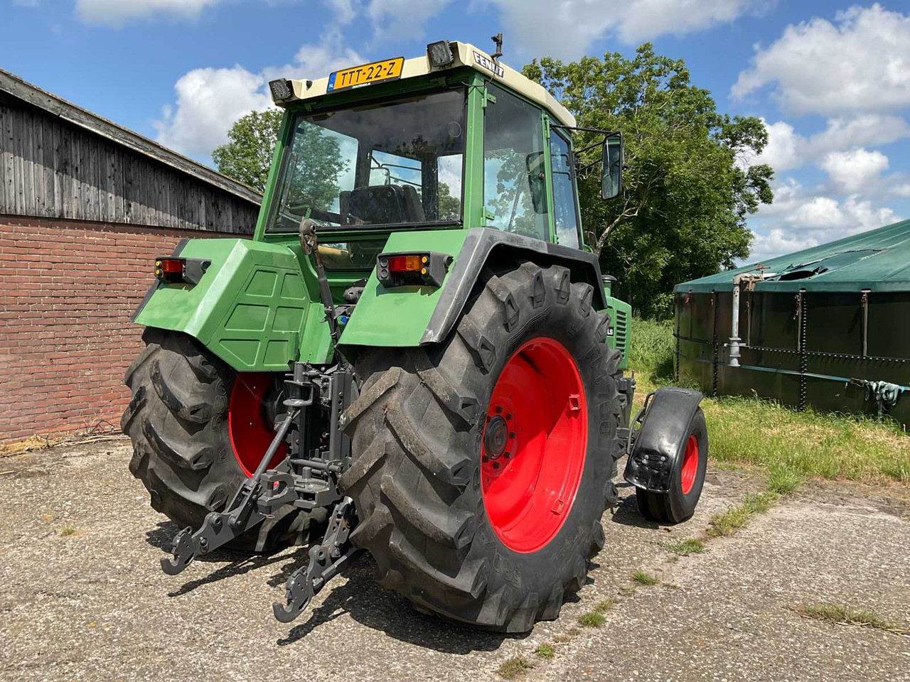 Fendt Farmer 310LS Turbomatik - Farm tractor: picture 3 Fendt Farmer 310LS Turbomatik - Farm tractor: picture 3