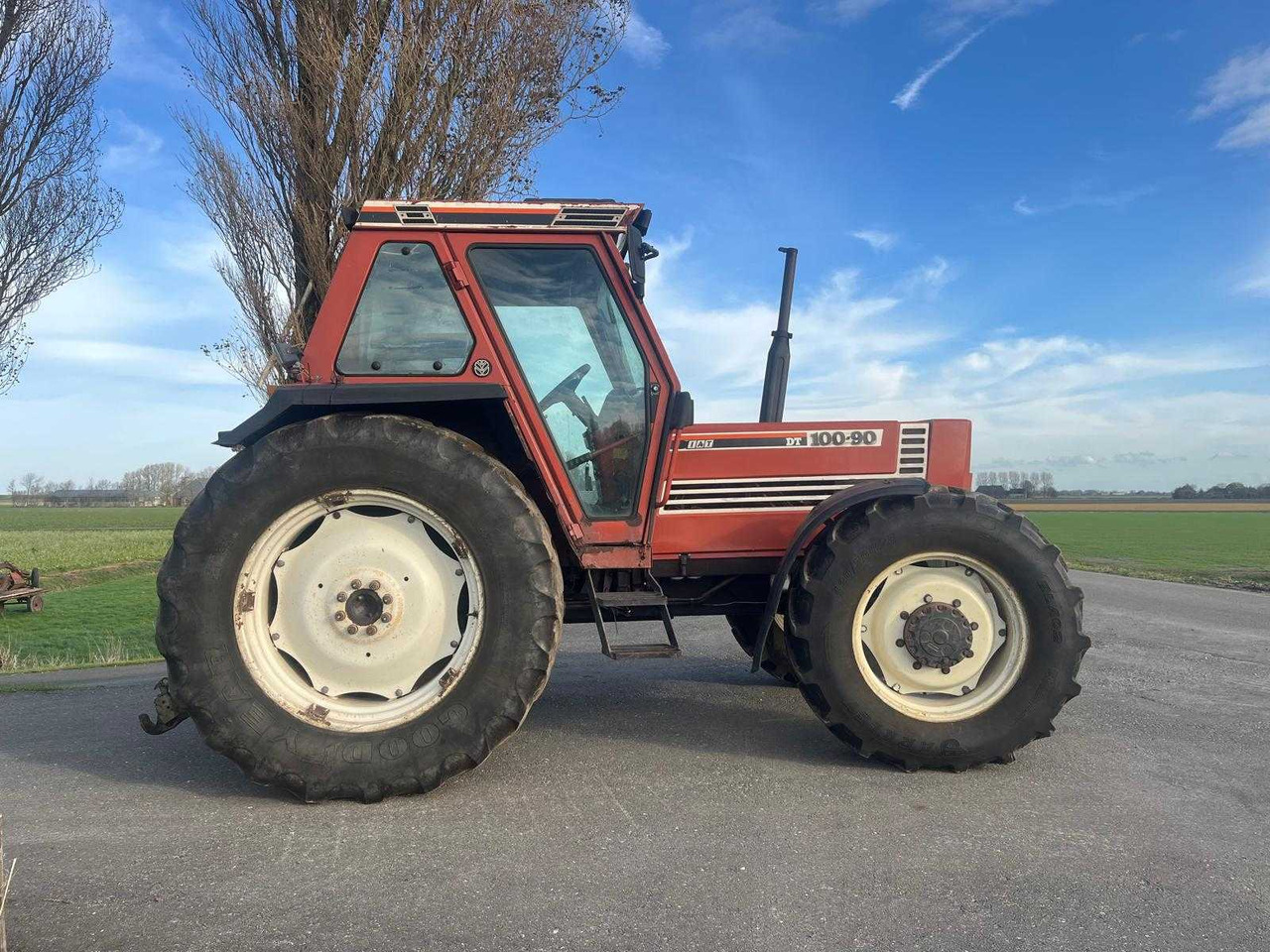 Fiat 1988 FIAT 100-90 DT ALL-WHEEL DRIVE AGRICULTURAL TRACTOR - Farm tractor: picture 5 Fiat 1988 FIAT 100-90 DT ALL-WHEEL DRIVE AGRICULTURAL TRACTOR - Farm tractor: picture 5