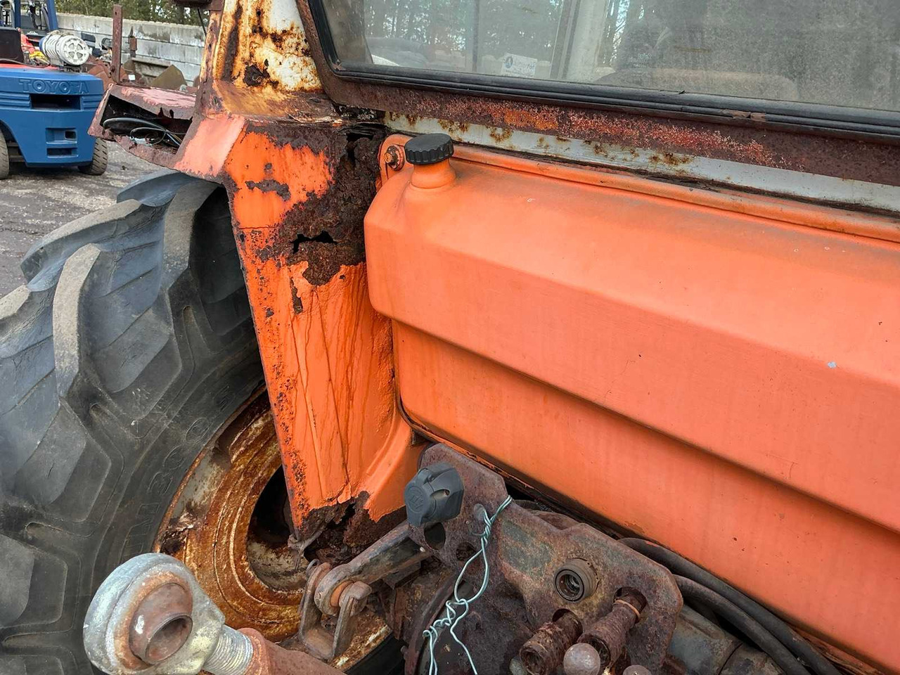 Farm tractor Fiat 780/8: picture 18