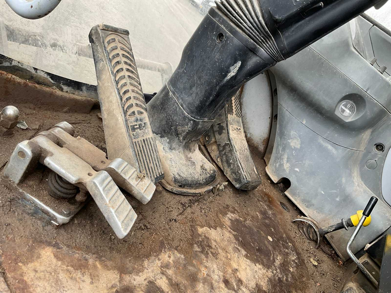 Wheel excavator Fiat Hitachi Etec 815B: picture 26 Wheel excavator Fiat Hitachi Etec 815B: picture 26