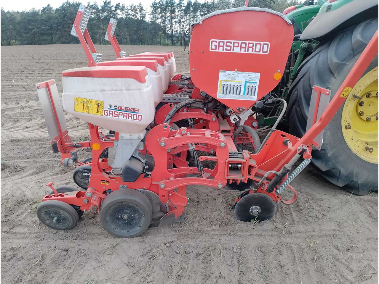 GASPARDO MTER Isotronic 300 6ROW - Sowing equipment: picture 5 GASPARDO MTER Isotronic 300 6ROW - Sowing equipment: picture 5