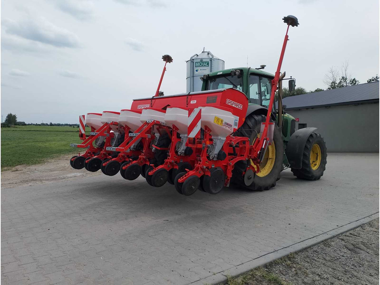 GASPARDO MTER Isotronic 300 6ROW - Sowing equipment: picture 2 GASPARDO MTER Isotronic 300 6ROW - Sowing equipment: picture 2