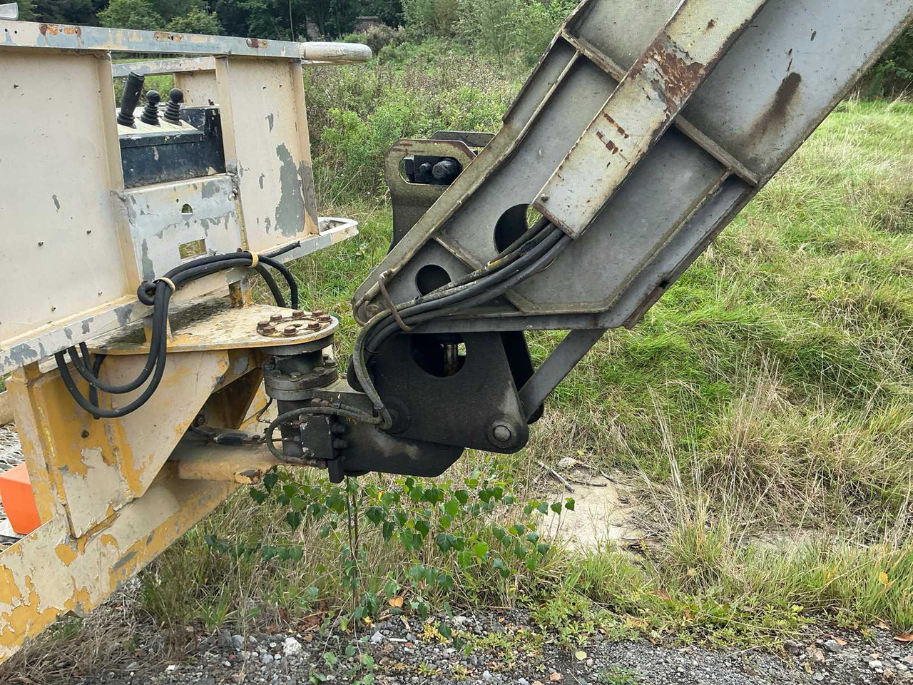 Aerial platform Grove AMZ68XT: picture 26