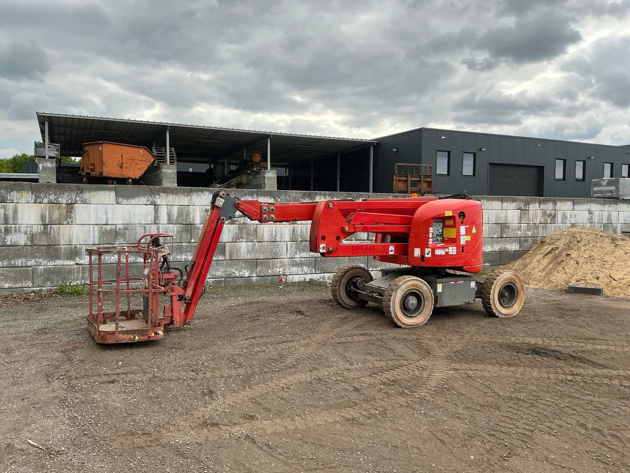 Haulotte HA16PE - Aerial platform: picture 1 Haulotte HA16PE - Aerial platform: picture 1
