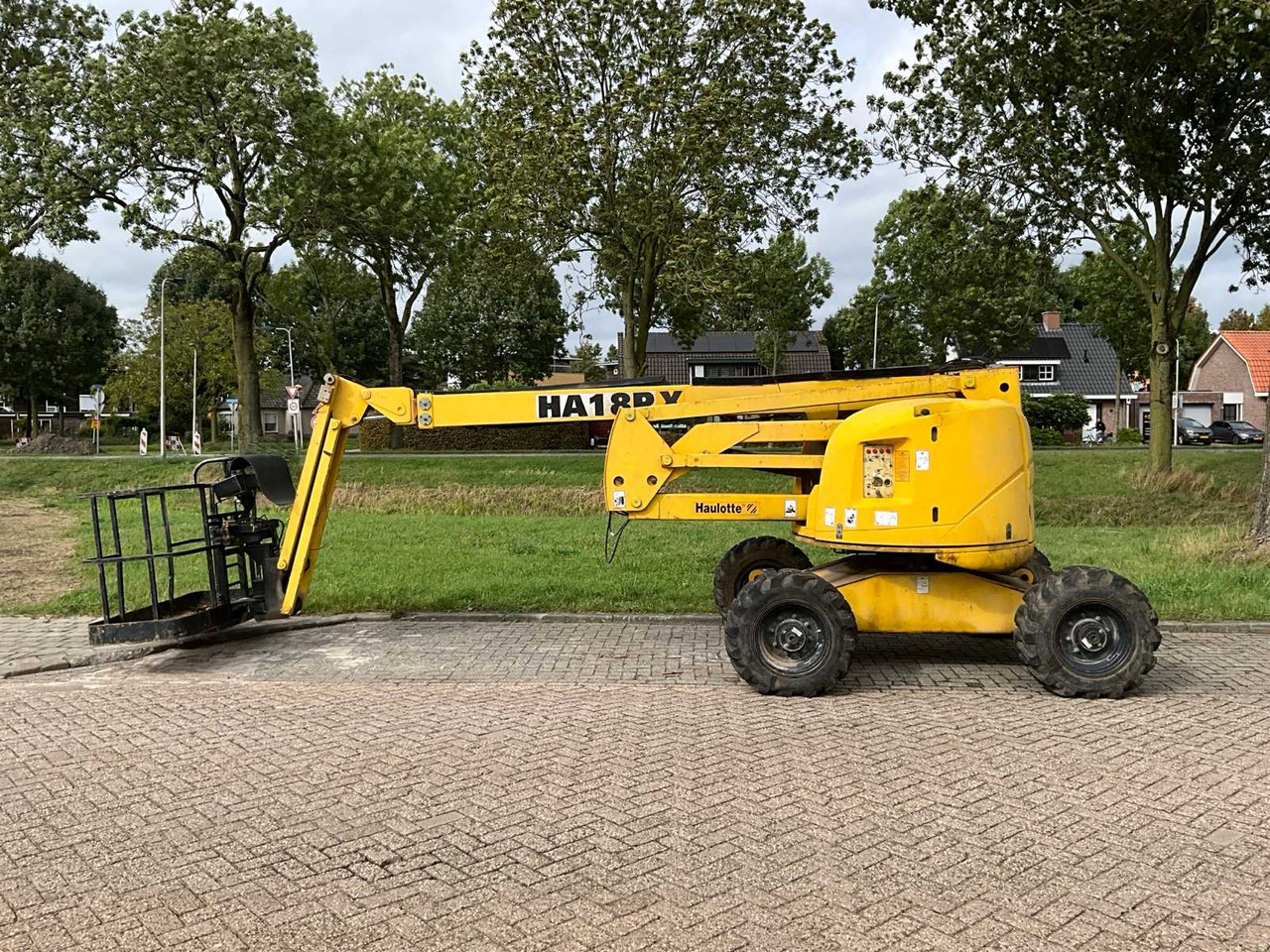 Haulotte HA18PX - Aerial platform: picture 4 Haulotte HA18PX - Aerial platform: picture 4