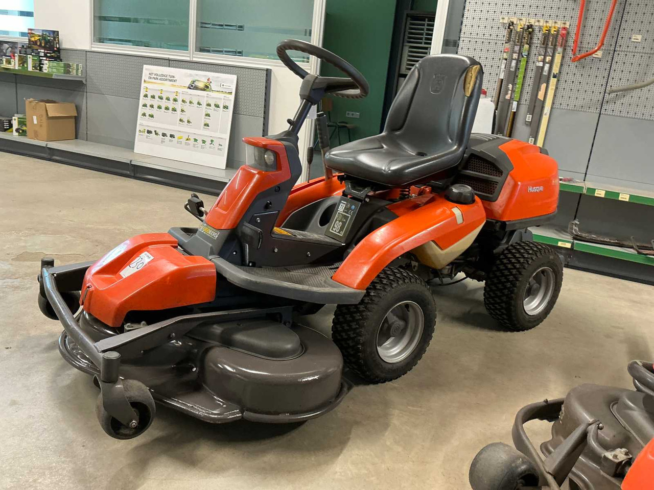 Husqvarna R316T - Garden mower: picture 2 Husqvarna R316T - Garden mower: picture 2