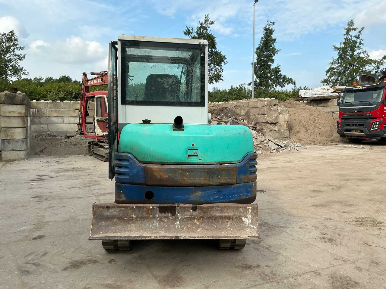 IHI 35N - Crawler excavator: picture 4 IHI 35N - Crawler excavator: picture 4