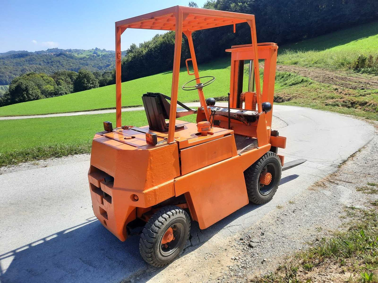 INDOS FORKLIFT - Forklift: picture 4 INDOS FORKLIFT - Forklift: picture 4