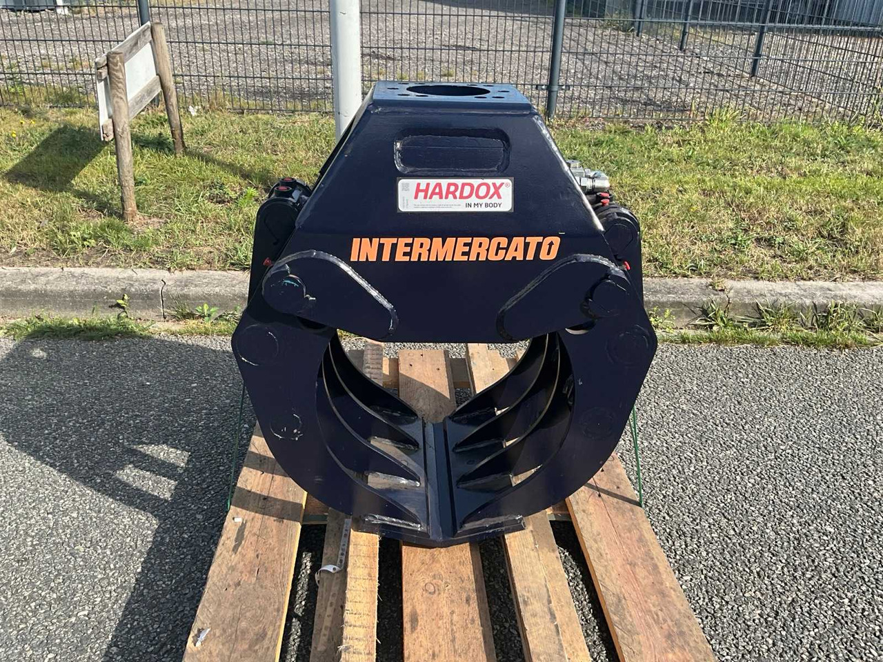 Intermercato TG 22 EG - Excavator bucket: picture 2 Intermercato TG 22 EG - Excavator bucket: picture 2