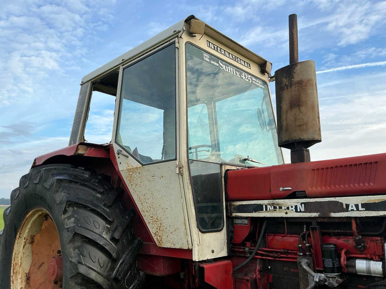 Farm tractor International 1246: picture 17