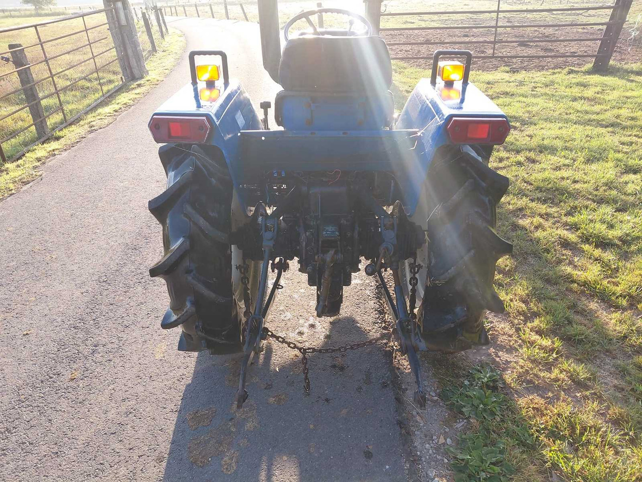 Iseki TL2100 - Compact tractor: picture 4 Iseki TL2100 - Compact tractor: picture 4
