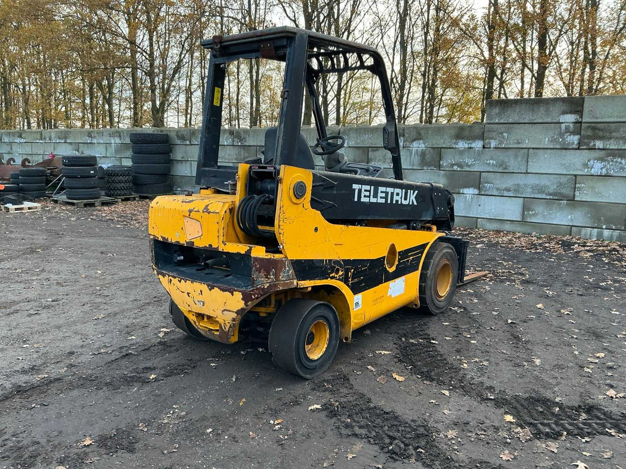 JCB - 2004 - 25D - FORKLIFT TRUCK - Forklift: picture 5 JCB - 2004 - 25D - FORKLIFT TRUCK - Forklift: picture 5