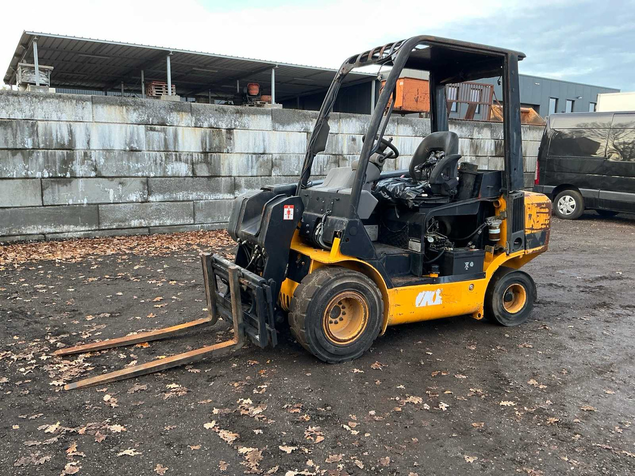 JCB - 2004 - 25D - FORKLIFT TRUCK - Forklift: picture 1 JCB - 2004 - 25D - FORKLIFT TRUCK - Forklift: picture 1