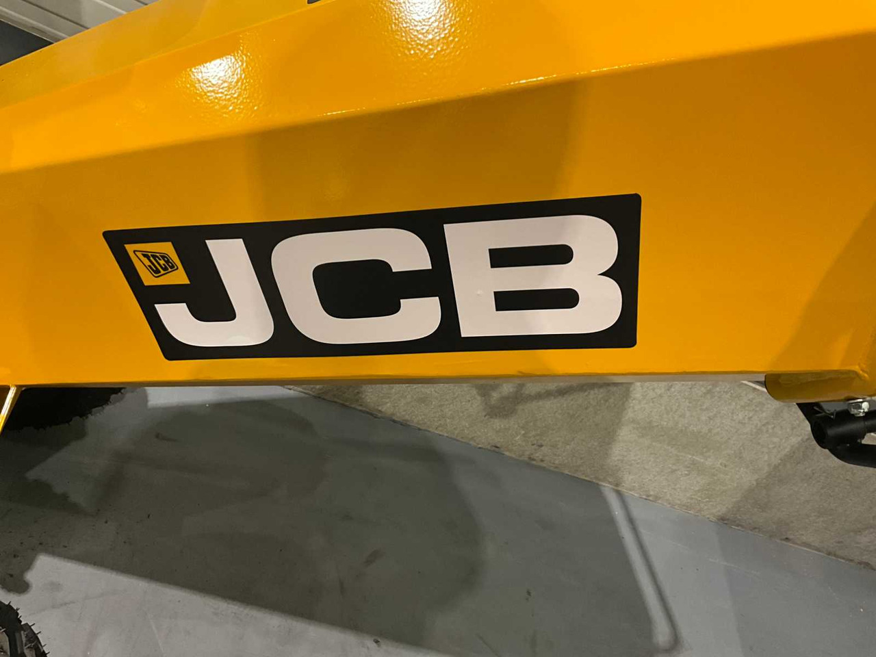 Wood chipper JCB CH75100P: picture 11