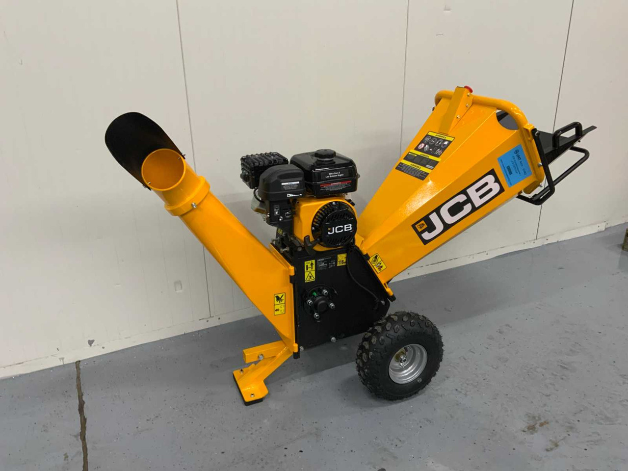 Wood chipper JCB CH75100P: picture 7
