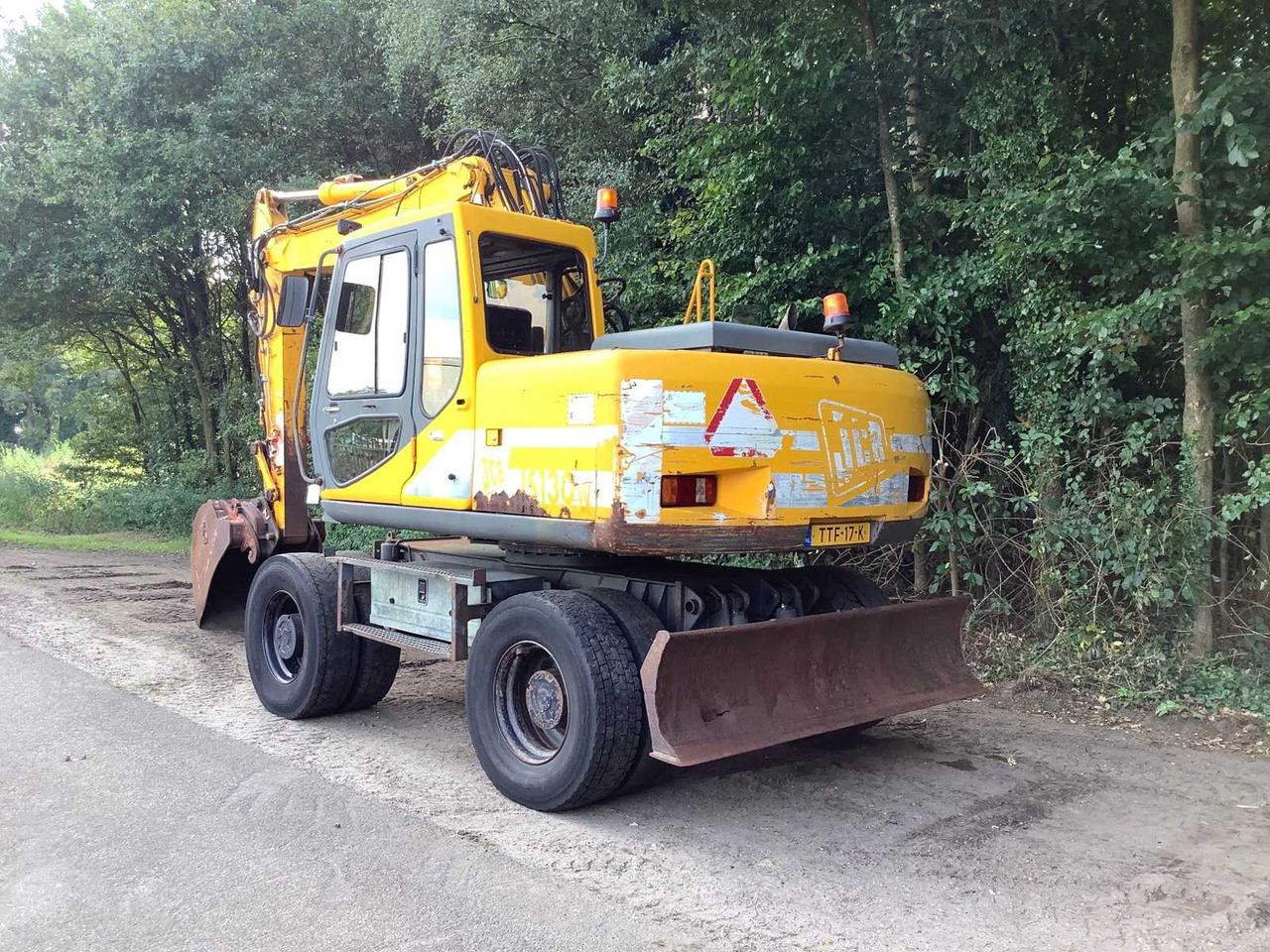 JCB JS130W - Wheel excavator: picture 4 JCB JS130W - Wheel excavator: picture 4