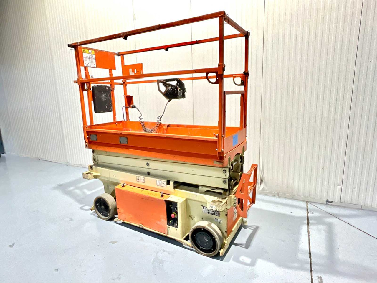 JLG -6RS - AERIAL WORK PLATFORM, 2015, 7.8M, 279 HOURS, SCISSOR LIFT - Aerial platform: picture 4 JLG -6RS - AERIAL WORK PLATFORM, 2015, 7.8M, 279 HOURS, SCISSOR LIFT - Aerial platform: picture 4