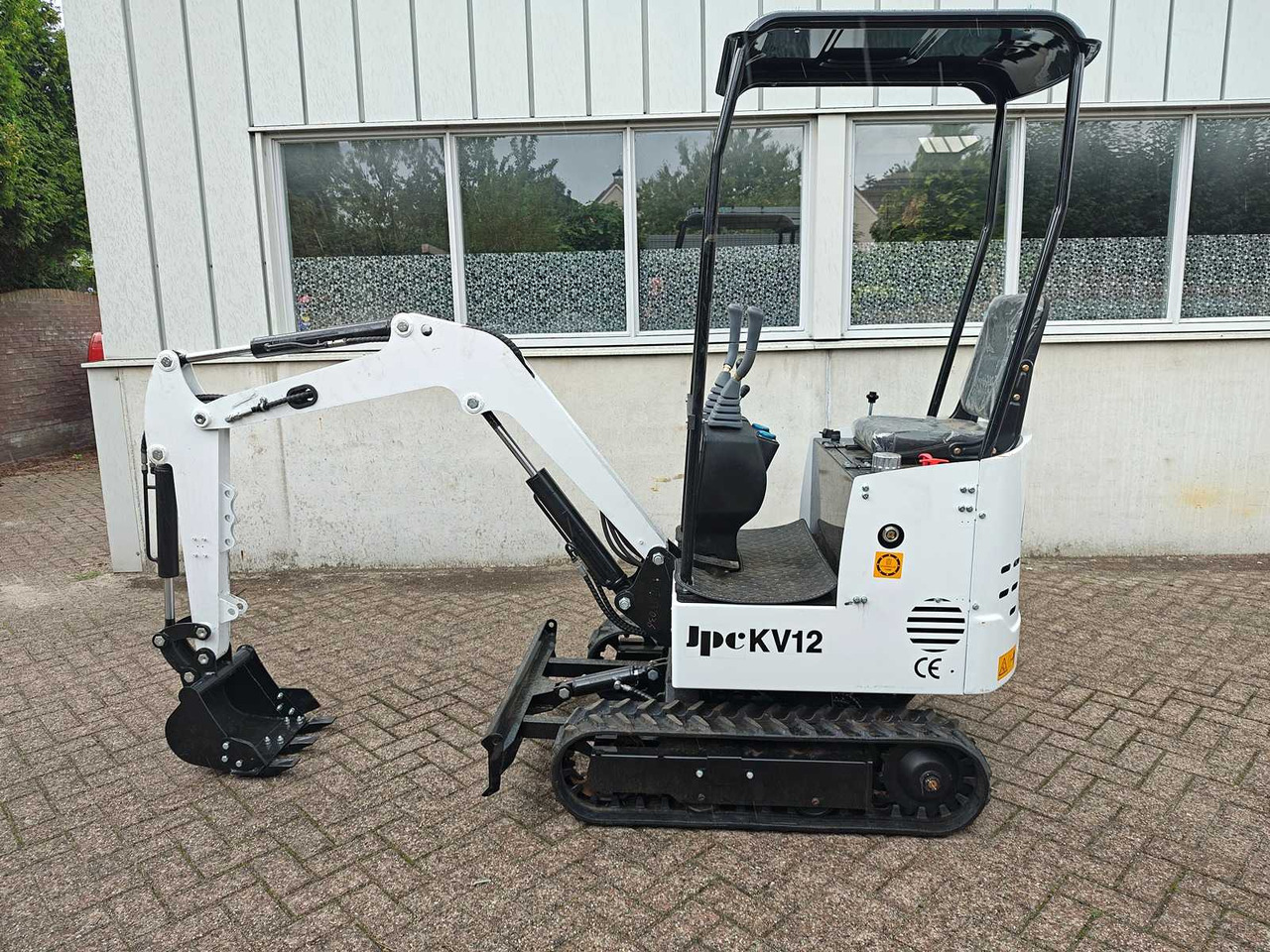 JPC - 2025 - KV12 - MINI EXCAVATOR - Mini excavator: picture 2 JPC - 2025 - KV12 - MINI EXCAVATOR - Mini excavator: picture 2
