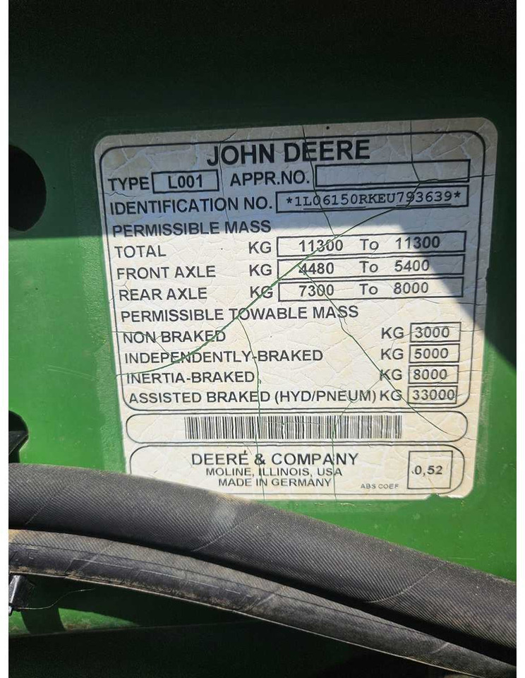 Farm tractor John Deere 6150R: picture 8