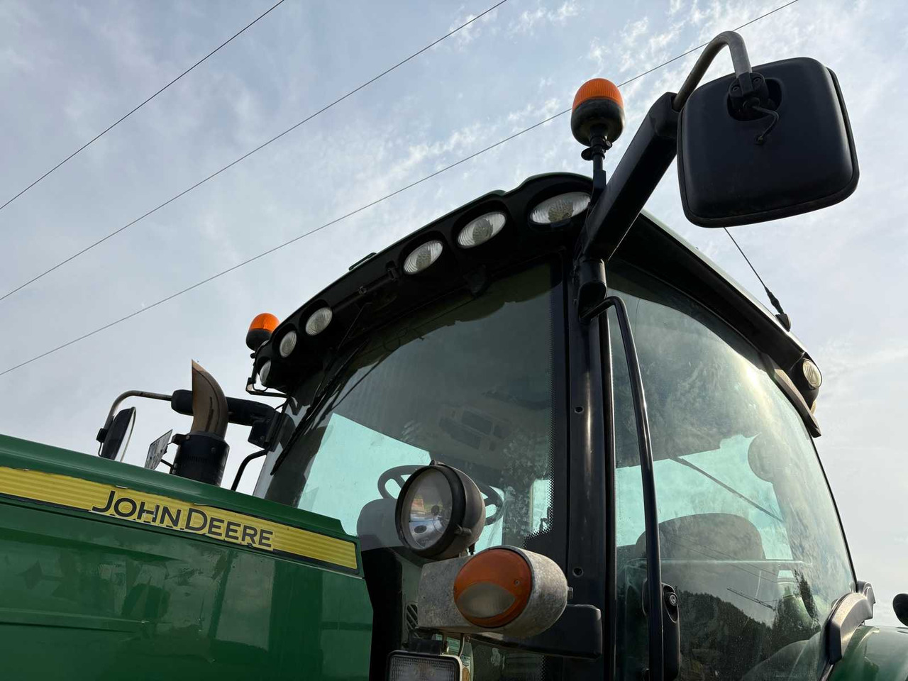 Farm tractor John Deere 6210R: picture 29
