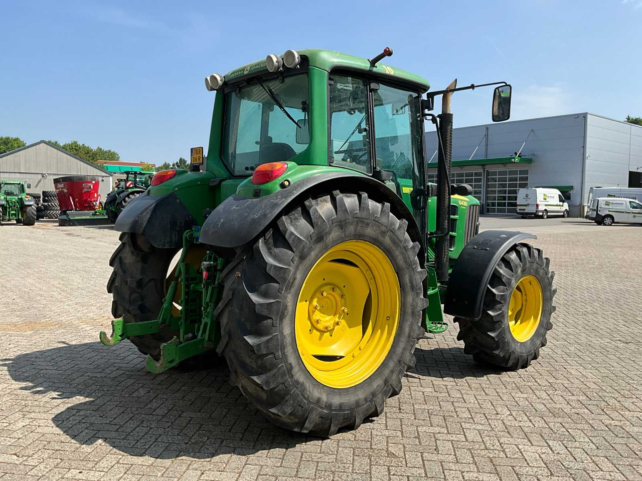 John Deere 6430 Premium - Farm tractor: picture 3 John Deere 6430 Premium - Farm tractor: picture 3