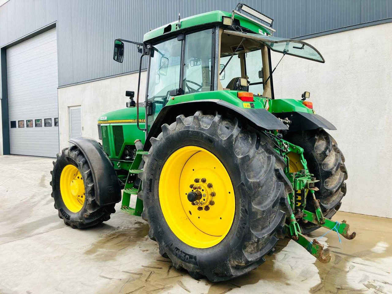 John Deere 7700 - Farm tractor: picture 5 John Deere 7700 - Farm tractor: picture 5