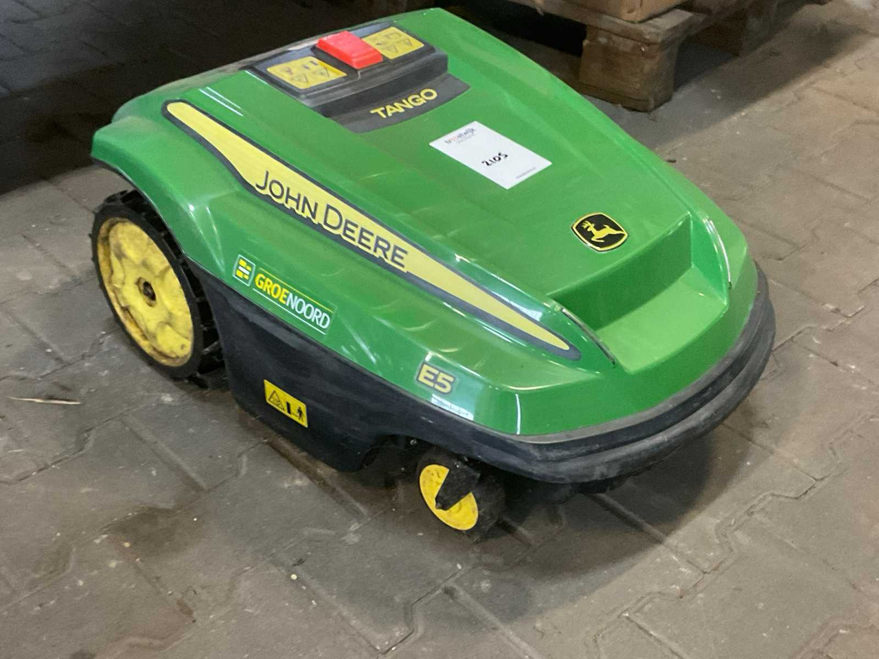 John Deere Tango E5 - Garden mower: picture 2 John Deere Tango E5 - Garden mower: picture 2