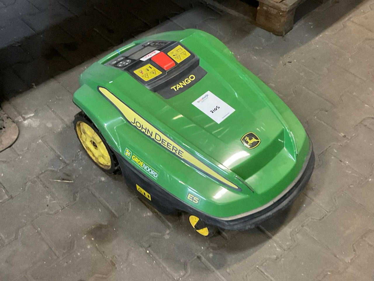 John Deere Tango E5 - Garden mower: picture 3 John Deere Tango E5 - Garden mower: picture 3