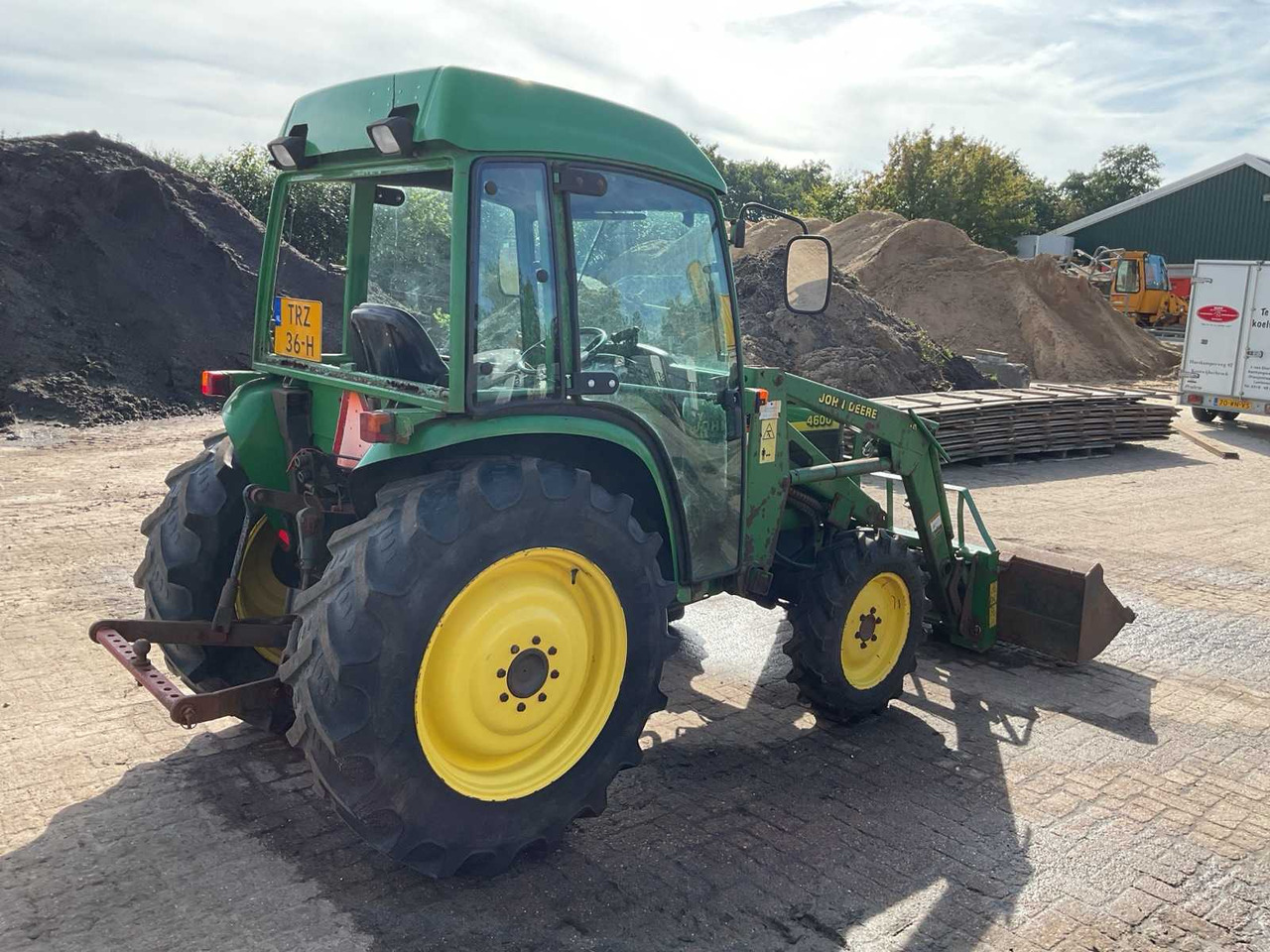 John deere 4600 - Compact tractor: picture 3 John deere 4600 - Compact tractor: picture 3