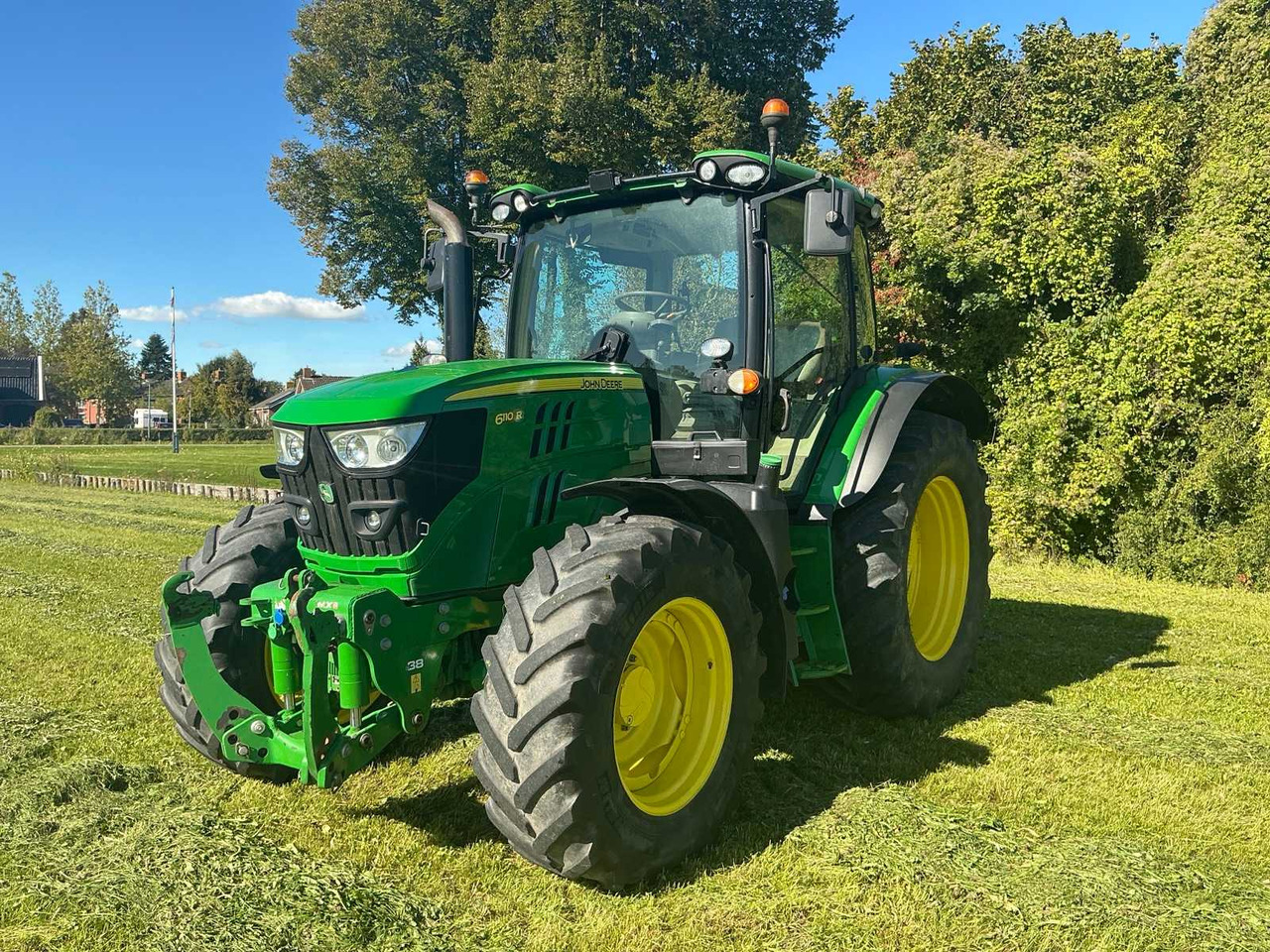 John deere 6110R - Farm tractor: picture 1 John deere 6110R - Farm tractor: picture 1