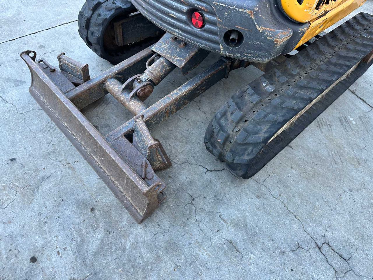 Mini excavator Kato 17VXE: picture 21 Mini excavator Kato 17VXE: picture 21