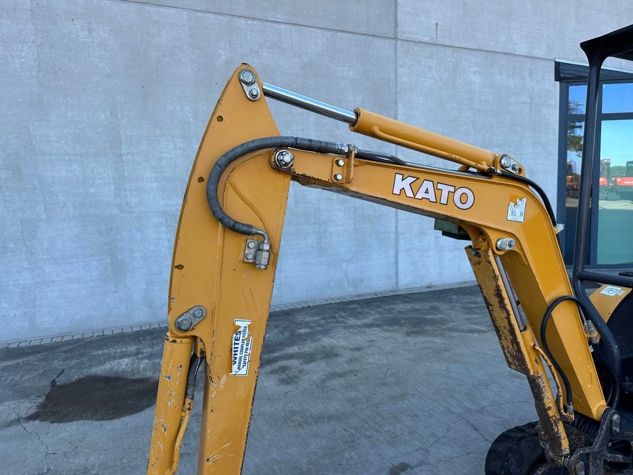 Mini excavator Kato 17VXE: picture 10 Mini excavator Kato 17VXE: picture 10