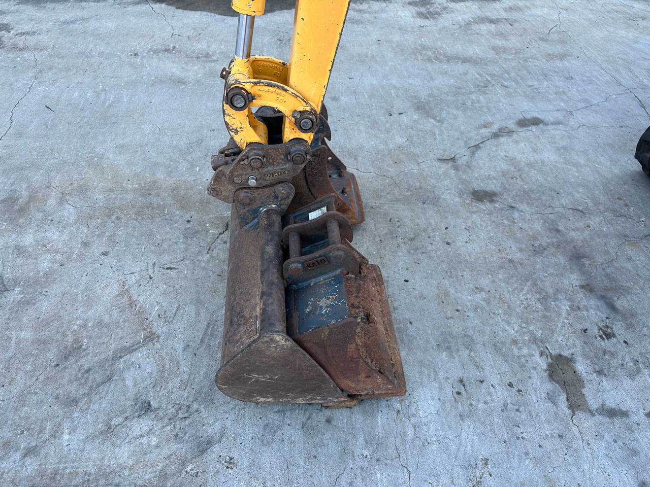 Mini excavator Kato 17VXE: picture 9 Mini excavator Kato 17VXE: picture 9