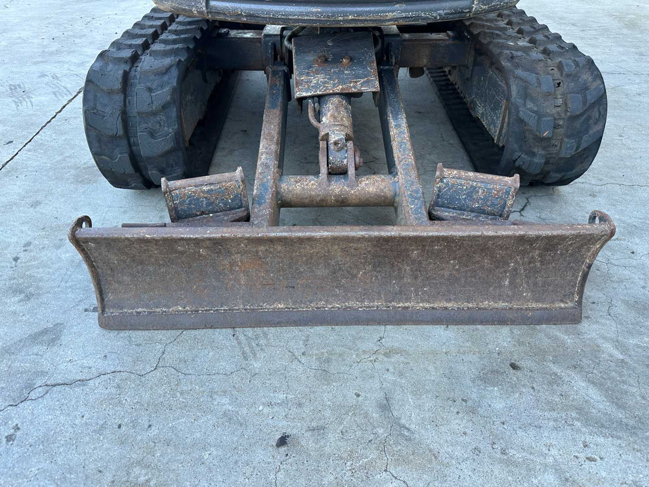 Mini excavator Kato 17VXE: picture 20 Mini excavator Kato 17VXE: picture 20