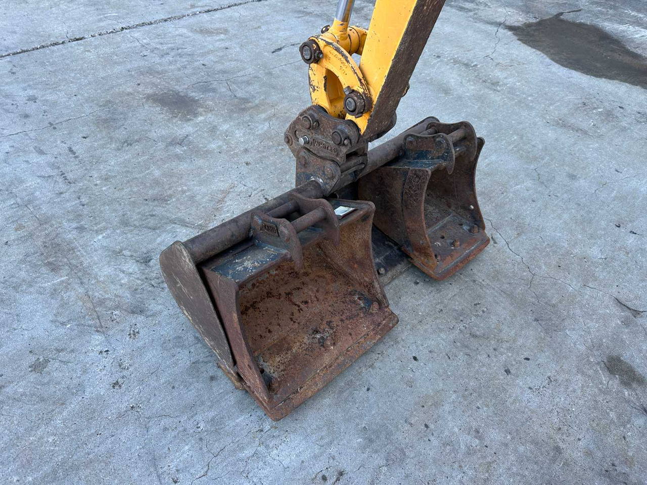 Mini excavator Kato 17VXE: picture 8 Mini excavator Kato 17VXE: picture 8