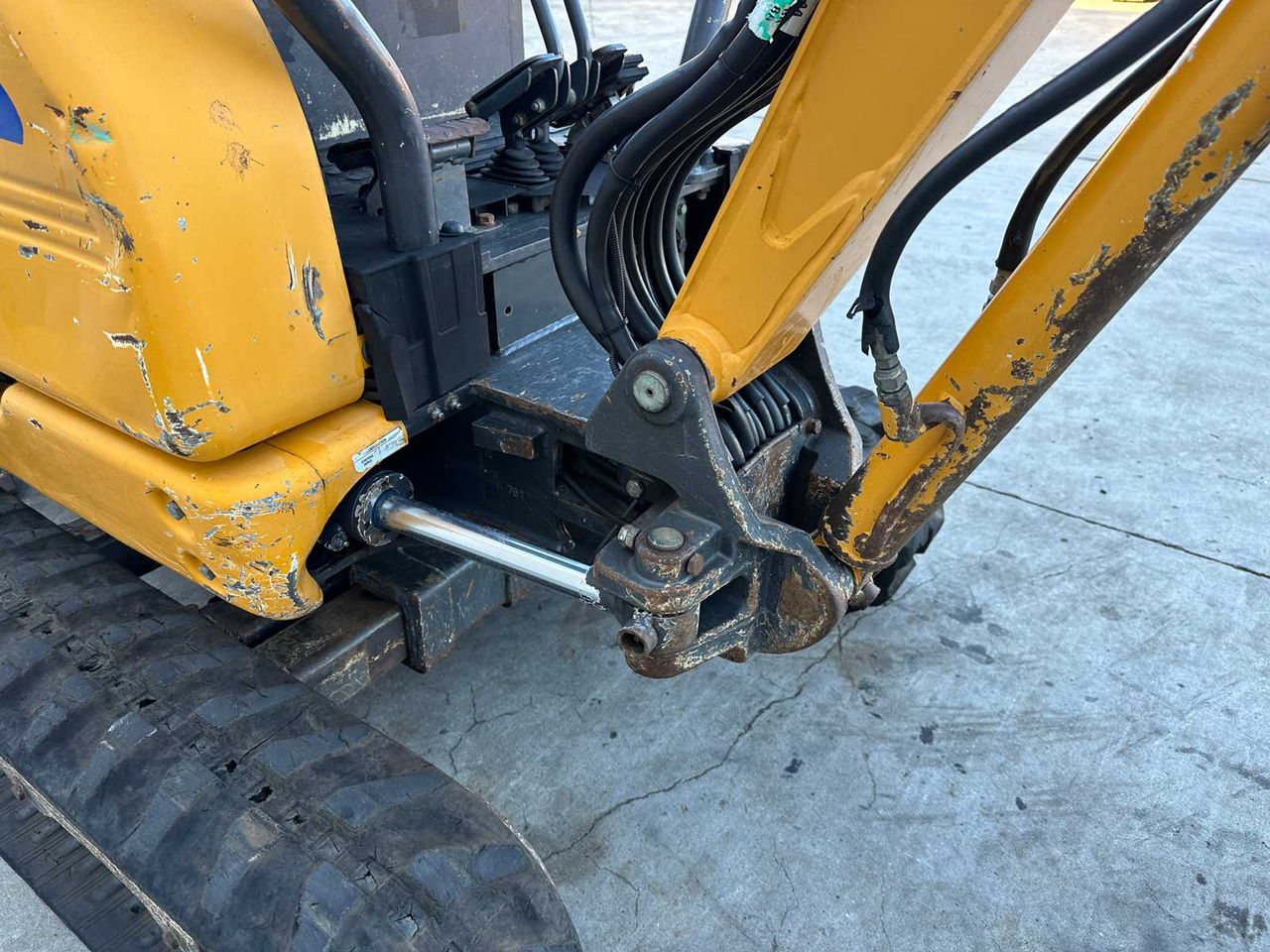 Mini excavator Kato 17VXE: picture 15 Mini excavator Kato 17VXE: picture 15